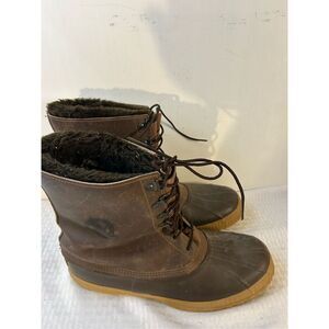 Eddie Bauer fur-lined work boots 13 (Made in Canada)